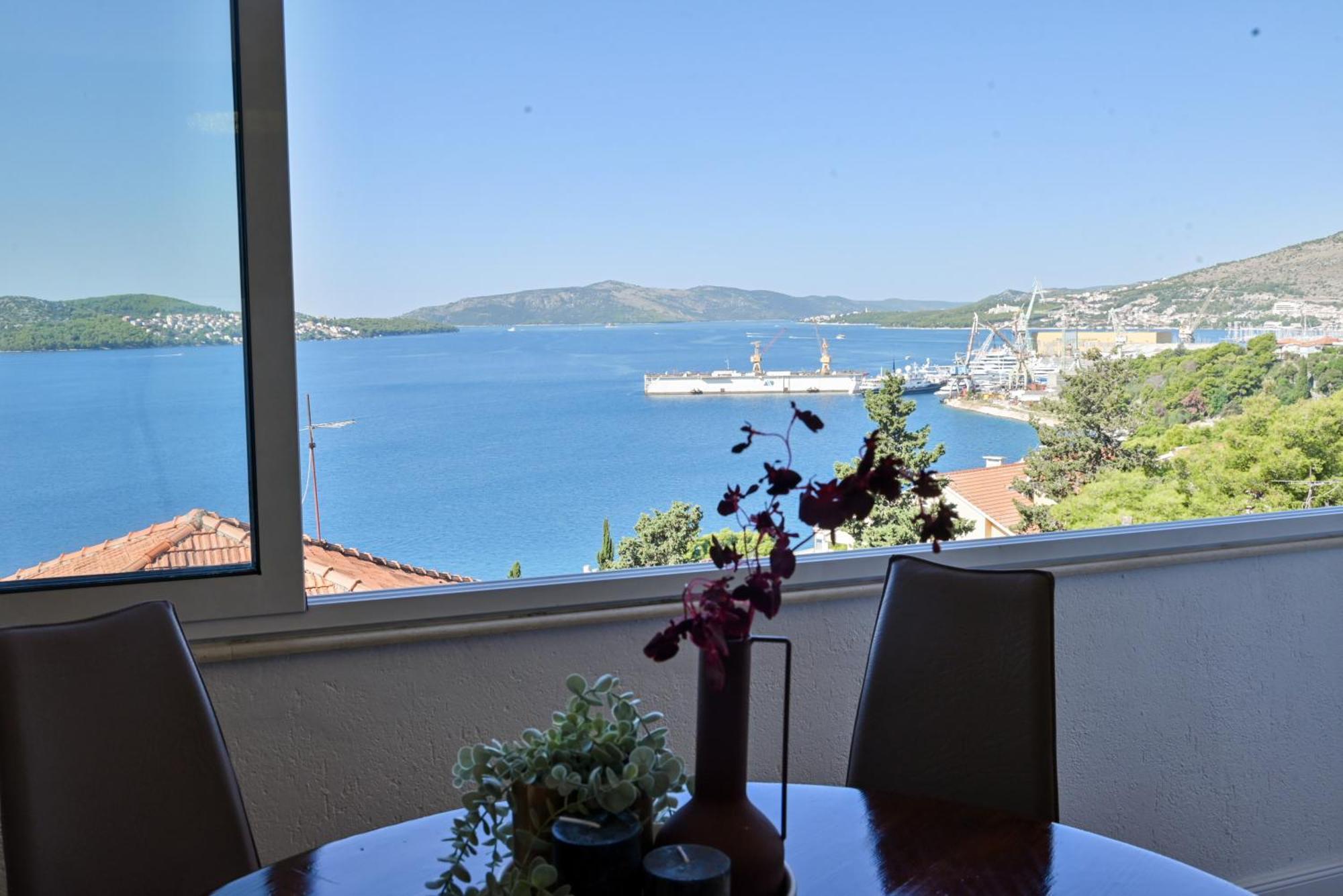 Apartment Spira Puovica Трогир Экстерьер фото