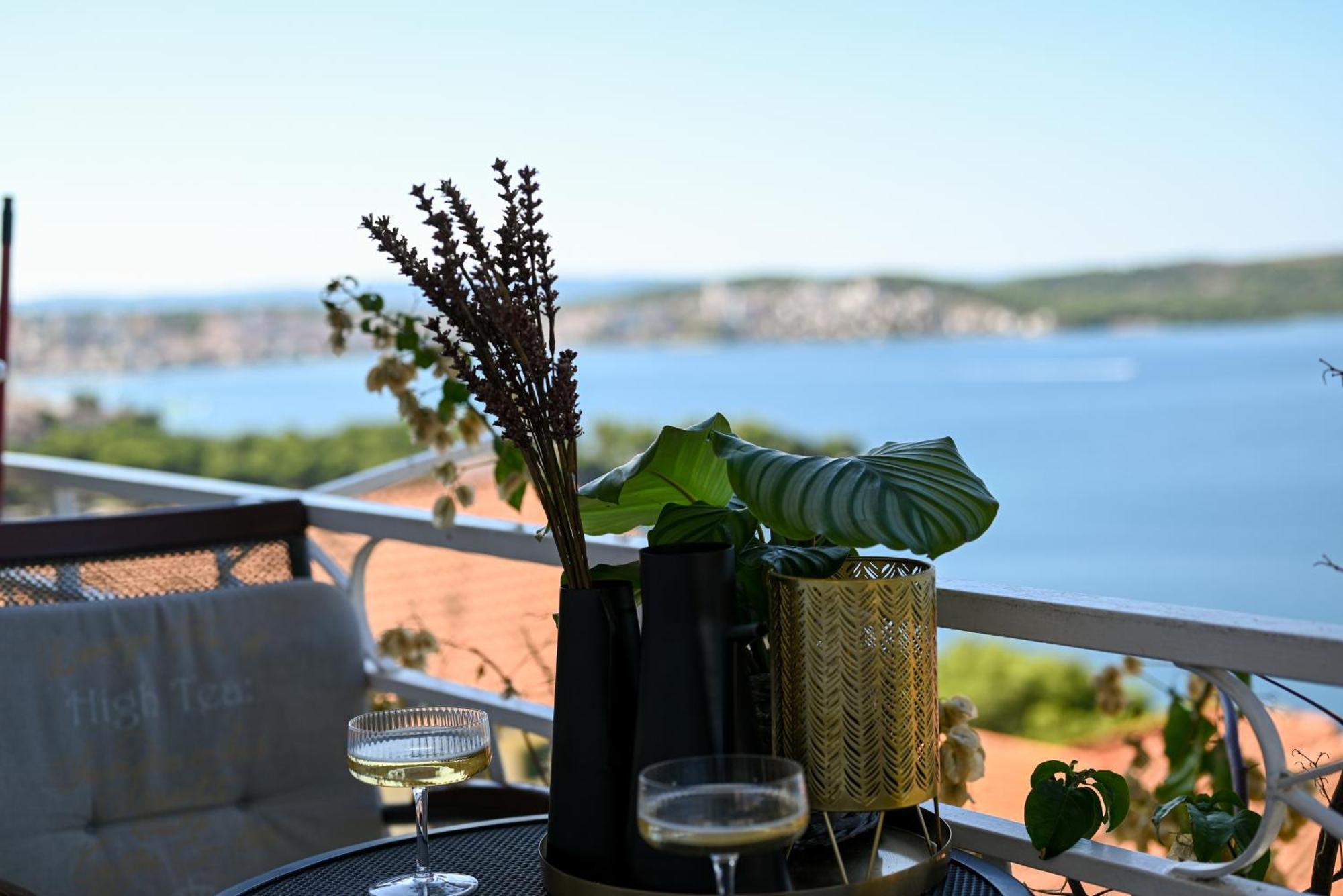 Apartment Spira Puovica Трогир Экстерьер фото